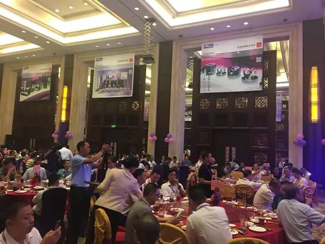 活跃的现场气氛